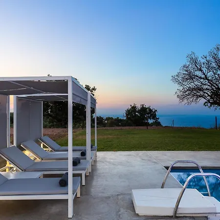 Villa O2 With Private Heated Pool *